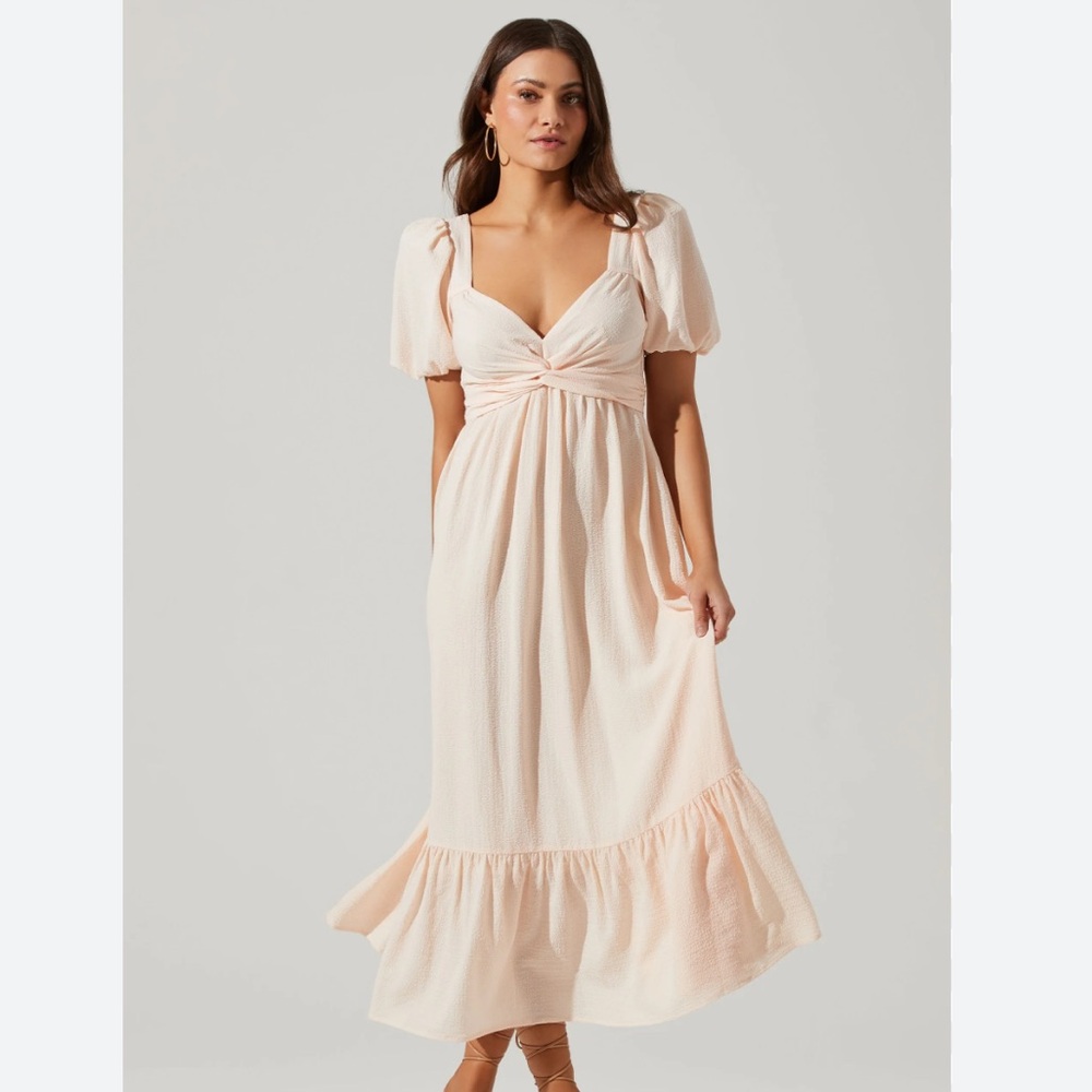 Astr Cream Dress XL NWT